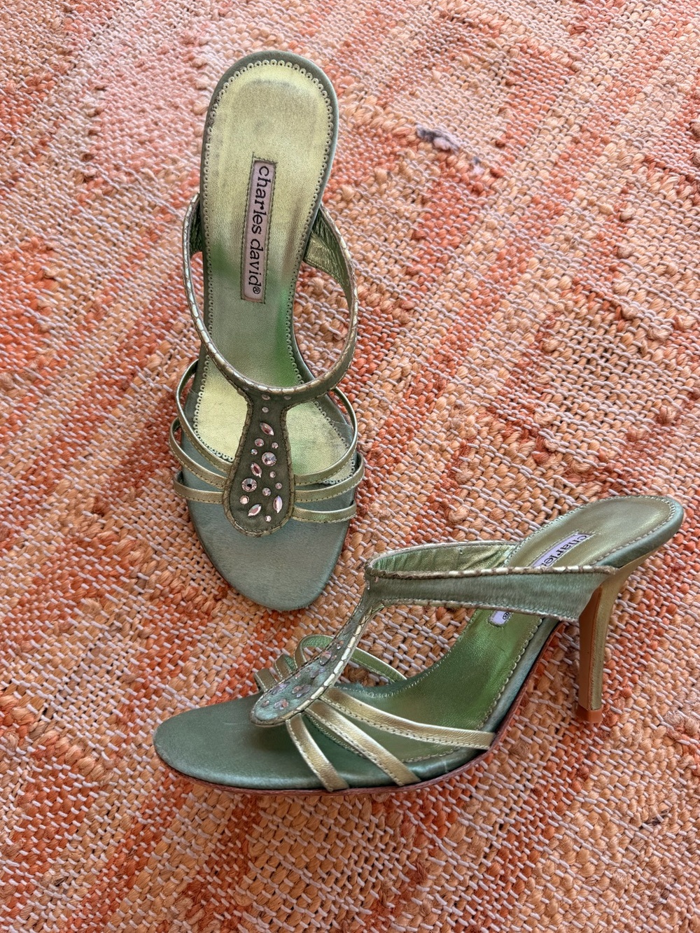 Vintage Y2K Charles David Sage Green Metallic Satin Strappy Sandals Sz 6.5 - Picture 2 of 9